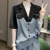 Dostyki damskie Summer Korean Karmit Pullover Moda Upsskale Button Contrast Panel Tops Elastyczne sznurki