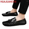 Casual schoenen Echte lederen heren slip op kwastjes Loafers Men Handgemaakte mocassins mannelijke drijvende zakelijke flats luxe loafer