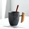 Muggar handgjorda grovt keramik trähandtag mugg med skedsked keramik kopp kontor kaffe hushållsprodukter ss