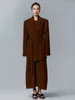 Costumes pour femmes Fashion Blazer V-Neck Manches à manches longues POCHETS LOBE LOCE-UP PAUT-UP Vestes de costume d'été 2024