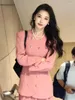 Robes de travail Tempérament Célébrité Rose Mabille plissée Jupe deux pièces Femmes O-Col Suit de printemps coréen Sweet Solid Solid