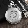 Pocket horloges 2020 mode zilver gegraveerde handwind mechanische zak voor mannen vrouwen vintage steampunk fob skelet mannelijk geschenk l240402