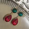 Dangle Ohrringe Ankunft Drop Green und Red Two Stones für trendige Frauen Jubiläumsfeier Hochzeit Schmuck