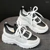 Fitnessschuhe Frauen Mode -Sneaker für weiße Plattform Chunky Casual Woman Schnüre Designer Mesh atmungsaktiven Tennisinnen weibliche Trainer