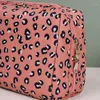 Kosmetiska väskor stor leopard tryckt vattentät väska för organiserad förvaringsminkpåse rosa med flera fack