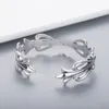 Kwaliteit Chrome hoge sieraden Bracelet Hollow Cross Flower Open Eind Bangle Ring Hip Hop Niche Design Retro Persoonlijkheid Modeontwerper Sieraden Geschenk Groothandel ER