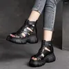 Chaussures habillées 2024 Été Black Femmes Pu Leather Sandales Cool Ankle Bothots Plateforme Cendages Fashion Fashion Sandalias
