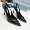 Chaussures habillées Brands de luxe 2024 Sandale de sandale High Heel Black Black Brackshed Le cuir Pompes de fronde