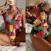 Designer Bikini 2024 Nouveau collier de coeur poulet imprimé multiplié Triangle Bodyback Sexy Maillots de bain Sexe Bikini de Bikini Swimwear