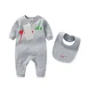 Rompères en stock Designer Baby Clothes Raiper 100% coton bébé garçon fille lettre de lettres salope