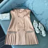 Basic Casual Kleider Designer Shenzhen Nanyou High -End Miu Home Frühling und Sommer Neuer Satin -Strass -Dekorationsknopf Pliser -Hosentender Kleid Frauen 86m8