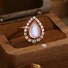Cluster Ringe Europäische und amerikanische Tauben Egg Wassertropfen Mondlicht Stein Mikro -Set Diamond Roségold Ring Frauen Trend