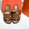 디자이너 Chypre Sandals 여성 남성 슬리퍼 스웨이드 진짜 가죽 캔버스 슬라이드 오렌지 레드 비치 슬리퍼 럭셔리 여름 샌들 여성 신발 크기 35-44