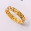 Vans Fashion Hot Clover neues Buchstabenarmband Titanstahl 18K Gold Vakuum elektroplattiertes Armband