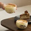 Tasses à la crème tenant une délicate tasse de café mignon œuf en ligne célébrité tasses à thé en céramique après-midi