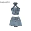 Kvinnors tvådelade byxor DEAT Kvinnor Halter Backless Sexy Denim Top Hig Midje Shorts Set Temperament Fashion Spring Summer 11D10231 230606