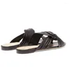 Slippers Summer Beach أحذية غير رسمية للنساء الراحة الصنادل الناعمة المسطحة المصممة Zapatos Para Mujeres أسود صندل أبيض