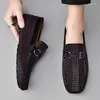 أحذية غير رسمية جلدية حقيقية للرجال المتسكعون المصمم الإيطالي الذي يقود moccasins الأعمال الرسمية