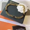 Pulstas de encanto Diseñador de joyería colgantes collares para mujeres collar de oro collar negro joyas de manantial regalo de la cadena de clavículas para mujer L46