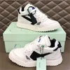 Men Mid-Top schoenen uit kantoor met zwarte pijlen aan beide zijden aan beide zijden Rubberzol Witte veterband Designer Mens Dames Fashion Trend