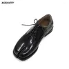 Chaussures décontractées 2024 loisirs Men's Split Toe Flat Shoe Designer Microfibric Homme Lace-Up Male Tabi Man's A1