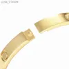 Bracelets de charme 6 mm Titanium Steel Cuff S Gold Silver and Rose Woman Man Luxury Bangles Couple Jewelry R Gift L46