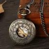 Gatchs de poche Roue à double face creux vent Mécanique Mécanique Men de poche bronze bronze Steampunk Vintage Pendant Pendant avec chaîne L240402