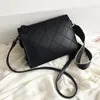 Shoulder Bags Fashion Luxury Lattice Design Soft Leather PU Online Celebrity Selling Style Crossbody Bag Ladies Handbags