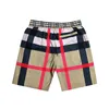 2024 Herrenbekleidung und Damenbekleidung Designer Shorts Summer Casual Street Wear Kurz trocknend Badebekleidung Plaid Striped Print Resort Strandhose Asiatische Größe M-3xl