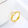 Mosiężne złote i minimalistyczne próżniowe pierścionek damski