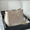 女性ミニクロスボディバッグ調整可能なチェーン豪華なハンドバッグアンダーアームバッグゴールドハードウェアコイン財布レザーダイヤモンド格子縞のクラッチポシェットトラベル空港バッグ22c