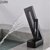 Grifos de lavabo de baño Basina de cascada y mezclador de agua fría grifo de diseño creativo de diseño torneira banheiro