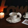 Tazas Cerámica 3D Tea de té de flores Delicadas a mano con plato de platillo de café floral a mano