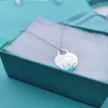 Designermärke TIFFAYS CLASSIC BLUE ENAMEL HEART TAG Pendant 925 Sterling Silver Necklace Womens tappade limformade krage kedje smycken