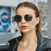 Hommes Femmes Punk Sun Glasshes Brand Designer Retro Alloy Polygon Sunglasses Femmes Luxury Shades avec une Lunette de soleil Lanyard 240402