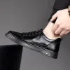 10A 2024 MENS BOARDskor Spring Trendy New Anti Slip Breattable snörning Mens Single Shoes mode mångsidiga casual skor 00ZH