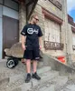 독특한 유럽 힙합 패션 T 셔츠 스트리트웨어하라 주쿠 스타 그래픽 프린트 고딕 짧은 슬리브 티셔츠 남자 Y2K 대형 탑 240321