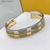 Bracelets de charme clássico de pagamento de aço de titânio aberto com diamantes mulheres luxuosas presentes de designer f Home Gold Silver Diamonds Not Fade Jewelry L46