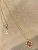 Designer hänge halsband buchelati halsband v guld pläterad 18k rosguld fyra bladgräs dubbelsidig högkvalitativ mode krage kedja kvinnors färgskydd
