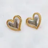 Boucles d'oreilles à goujons 5 paies minuscules coeur lisse métallique vintage classique en gros femme bijoux cadeau 30875