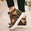 Fitness Shoes 2024 Women Wedge Sneakers Fashion Lace Up Vulcanized Leopard Aumento da Garota Hollow