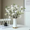 Fiori decorativi 1pc Seta romantica Cherry Disposizione floreale fai -da -da -te Tabletop simulata pianta di ornamento ramo artificiale