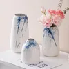 花瓶クリエイティブセラミック花瓶ライトラグジュアリースタイルの家の装飾シンプルモダンソフト