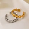 Instagram Style Trendy ze stali nierdzewnej pierścionka z sercem niszowym Sense i modne 18-karatowe złoto dla kobiet