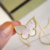 Modemarke Clover Halskette Frauen luxuriöser Schmetterling Mutterschale Halskette Designer Halskette hochwertiger Charme Halskette 18k Gold Edelstahlschmuck