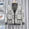 여성용 니트 티 티 디자이너 고급 및 세련된 모헤어 니트 느슨한 v- 넥 재킷, 양쪽에 유행, 도시 사교계 레이디 스타일 p66p