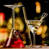 Vinglasögon bar rolig upp och ner martini cocktail kopp restaurang molekyl