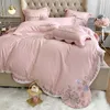 Set di biancheria da letto in pizzo ricamato a letto di lusso rosa di lusso Kingsize American Pastoral Duvetcovers Set di fogli di letto Set Modello Camera Cotone Lettiera doppia