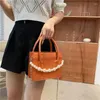 Sac European et American Ladies imprimées épaule 2024 Fashion Pearl Portable Small Square Korean Chain Messenger