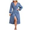 Casual Dresses Spring/Summer Women's Solid Satin V Neck Långärmad klänning med Split Hem Sexy Band Cuffs Soft Wear